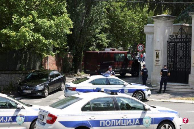����ά�ǿ�Ϯ����ʹ���⾯Ա��Ϯ ���ӱ�����