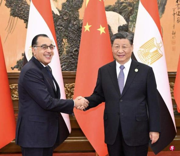 首次公开发声 习近平吁避免以哈冲突扩大失控