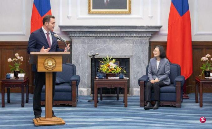 ������Ա���������̨ ������������֧��̨��