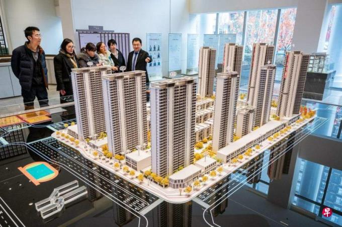 中国首两个月工业生产数据优于预期 但房地产开发投资继续下降