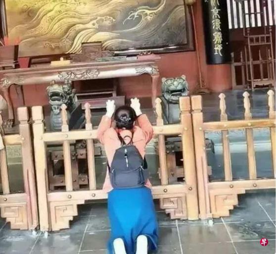 ����죺�����������ԩ���ı���