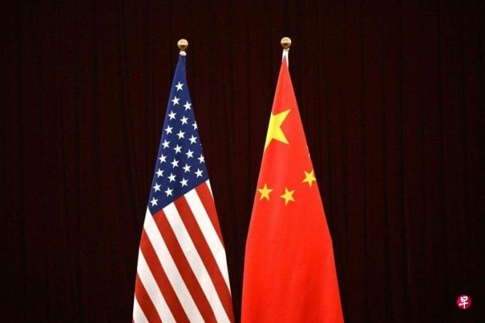 美国考虑放松针对公民前往中国发布的旅行警示