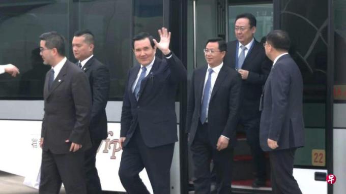 马英九返台 重申只要有九二共识两岸就能对话