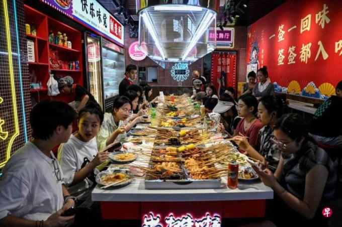 下午察: “穷鬼套餐”席卷中国餐饮业?