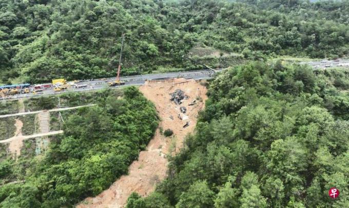 广东梅大高速路面塌陷已致36人遇难