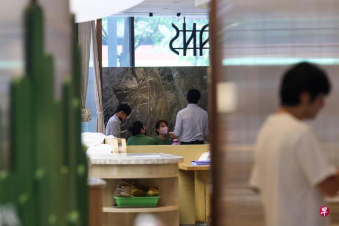 ���ۣ���Դͷ�ž�ʳ���ж��¼�