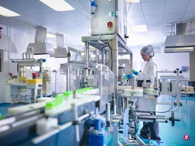 中国进一步放宽外资准入 允许设立外商独资医院