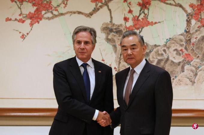 王毅与布林肯会面 促美不能总以两副面孔对中国