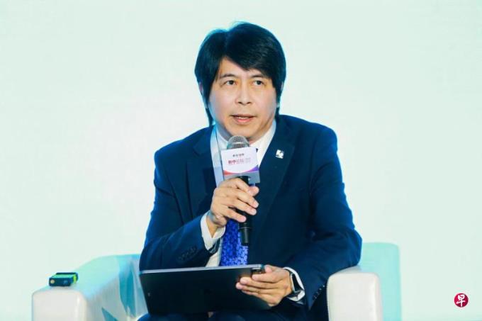 �¿ƴ�У�������裺�˹�����ֻ�ǳ��н���ġ�����ʻԱ��