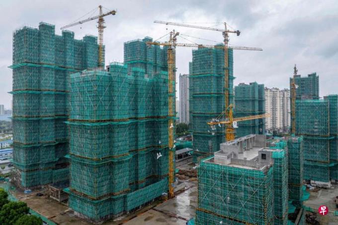中国楼市政策“组合拳”未达预期 房地产股结束五连涨