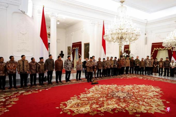 ������������48�ˡ�����ڸ� ӡ������ģ���