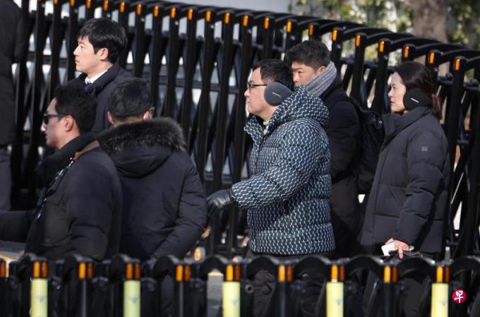 与总统警卫处对峙多小时 韩公调处停止执行逮捕令