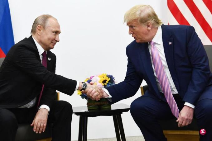 �������Ŷ����ƶ����Ʋ�ս��Ϊ���ں�̸��·