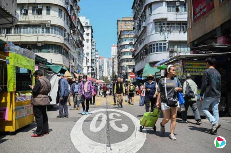 美经济学家罗奇改口:中美紧张关系让香港受益