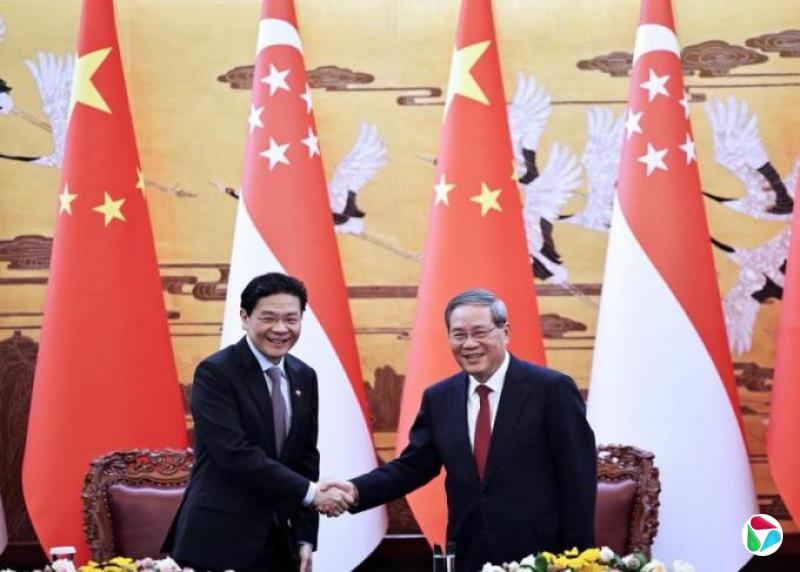 黄总理上任后首次访华:加强互动推进新中更密切双边关系