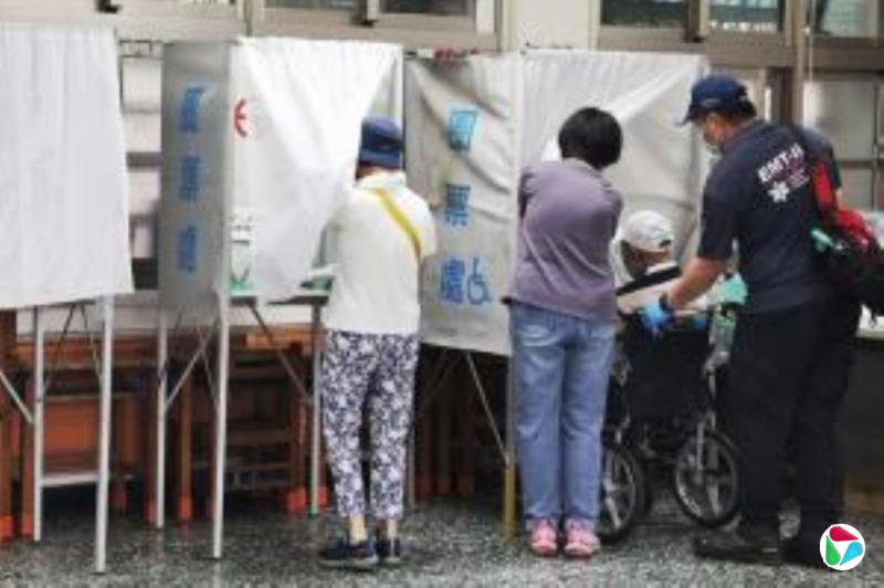 台七蓝委罢免投票:不同意皆暂时领先近两倍