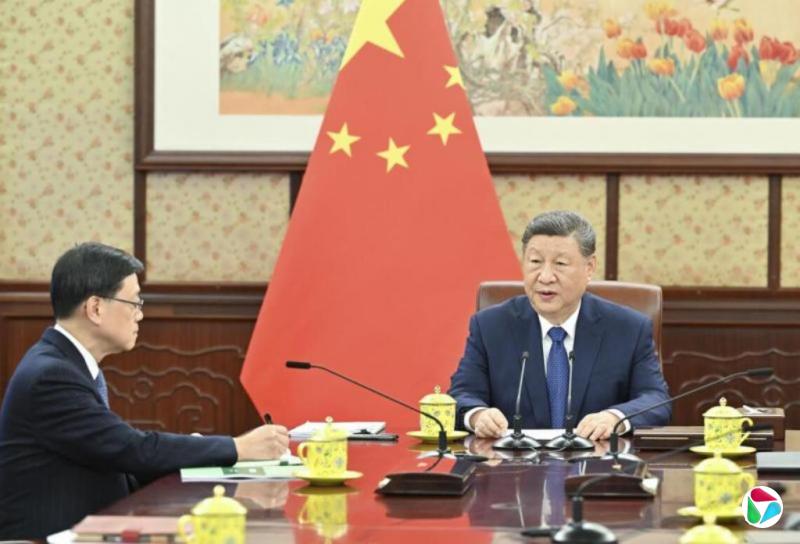 习近平促港府主动对接“十五五”推动发展