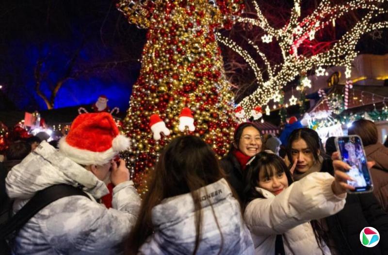 中国校园吁拒过洋节 一线城市仍庆祝圣诞