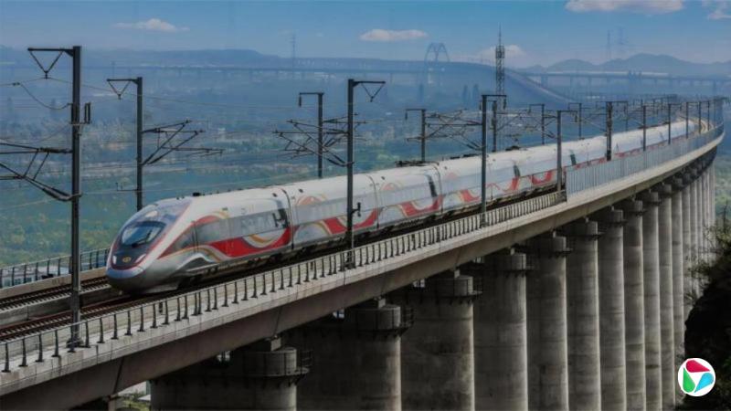 西安至延安高速铁路正式开通 中国高铁总运营里程突破5万公里