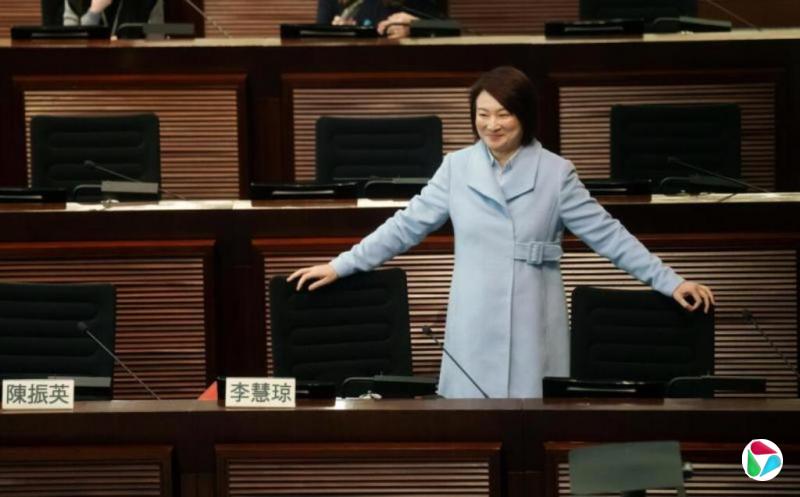 香港立法会新任主席李慧琼下一步会否选特首引热议