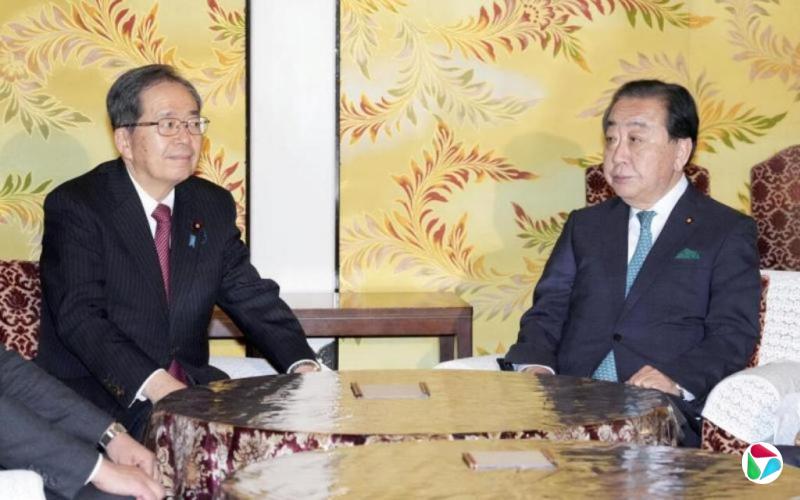 日本两反对党组“中间派”新党 对抗高市的保守派