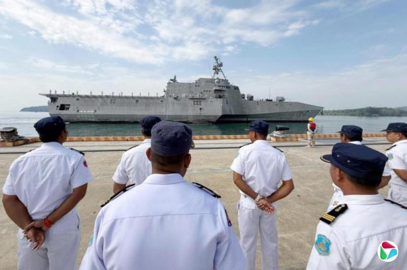 美军舰首访中国援建柬海军基地