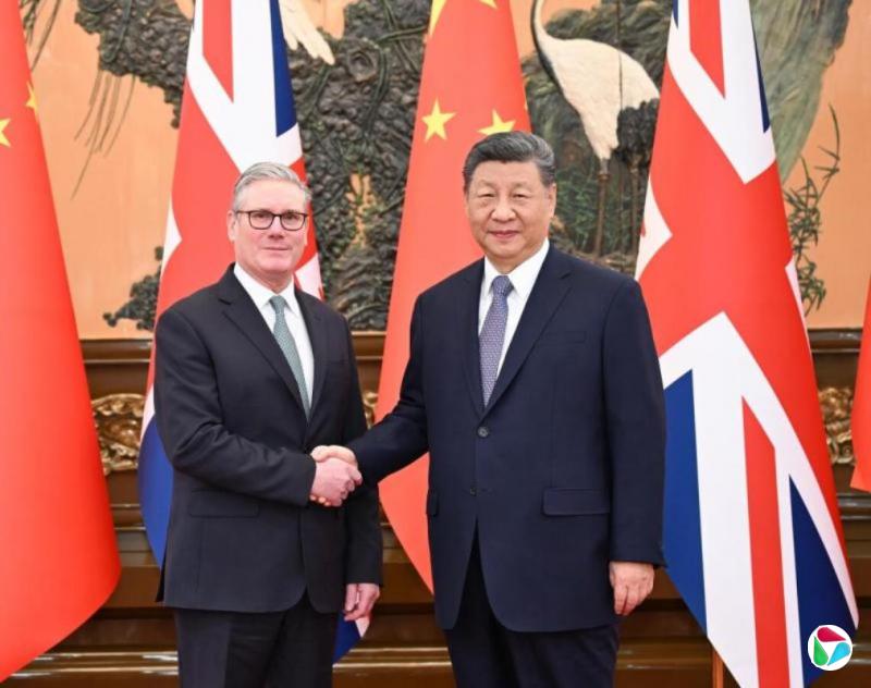 习近平见英首相时引毛泽东诗词“风物长宜放眼量”