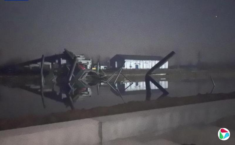 江苏盐城响水一在建大桥塌落 致两死三失联