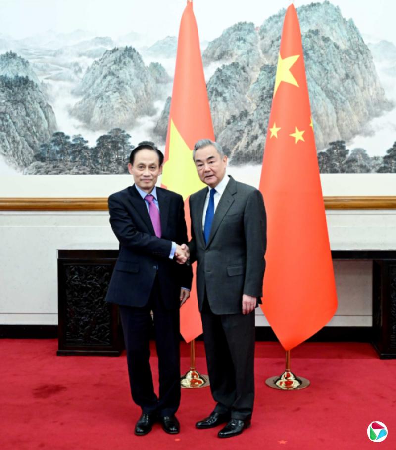 王毅:中越应紧密团结 统筹发展和安全两件大事