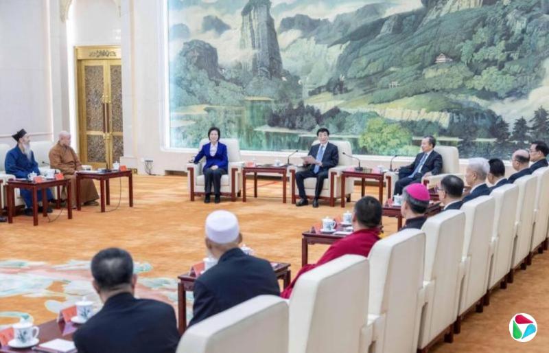王沪宁:积极推进宗教中国化 与社会主义社会相适应