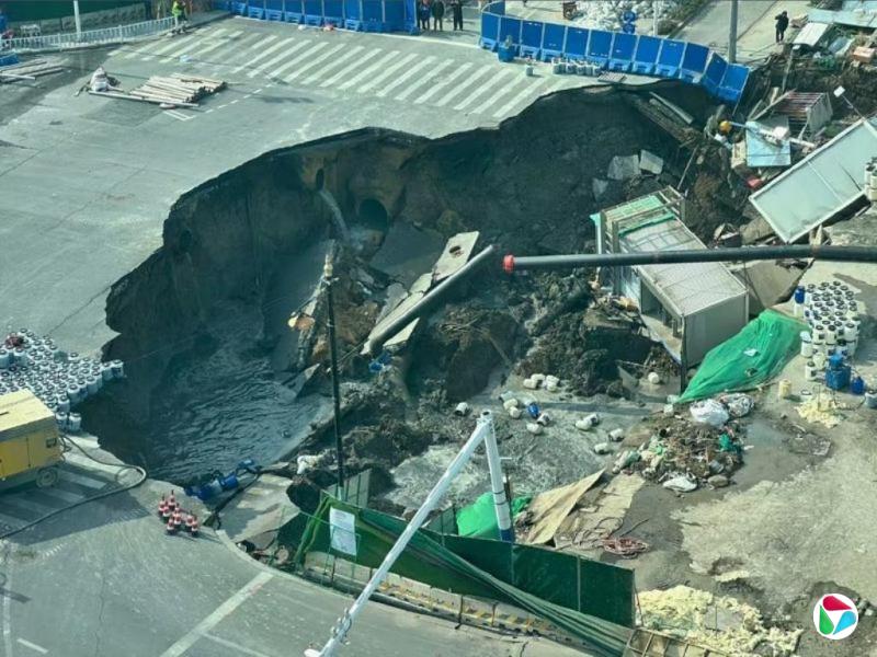 上海警方辟谣地铁工地塌陷事故 网民讽“沪式辟谣”混淆视听