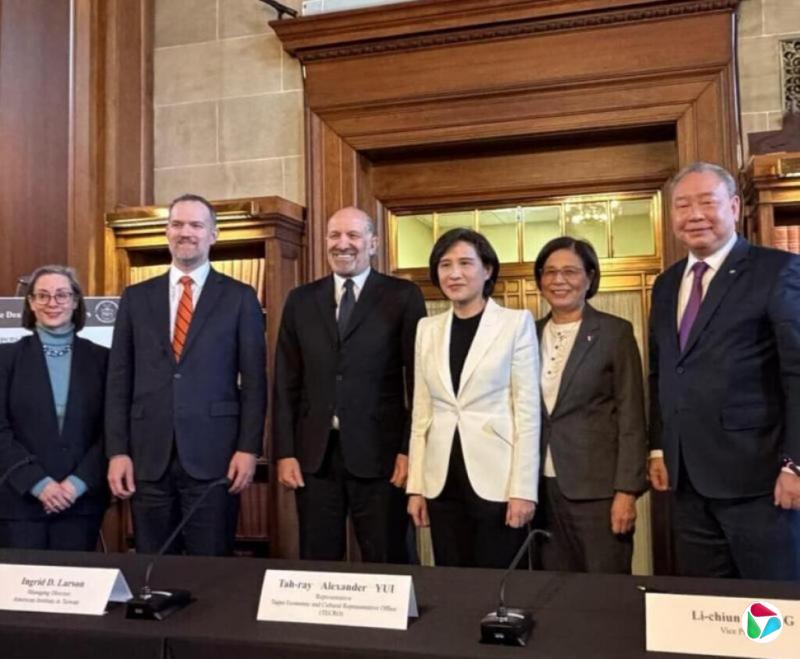 郑丽君:面对美国关税新情势 有信心确保台湾最大利益