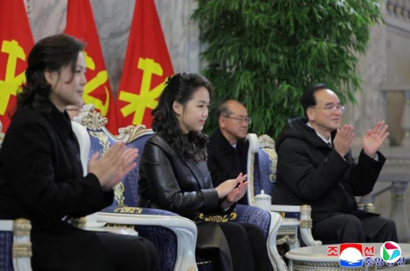 朝鲜劳动党九大闭幕 金正恩在阅兵式上宣布扩充核武器