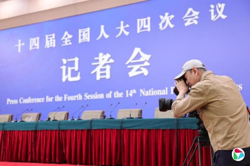 中国两会期间 北京禁放气球风筝等“影响飞行安全物体”