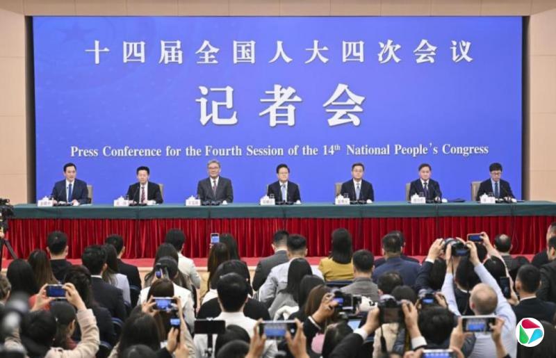 蓝佛安:中国今年财政资金规模安排三方面创新高