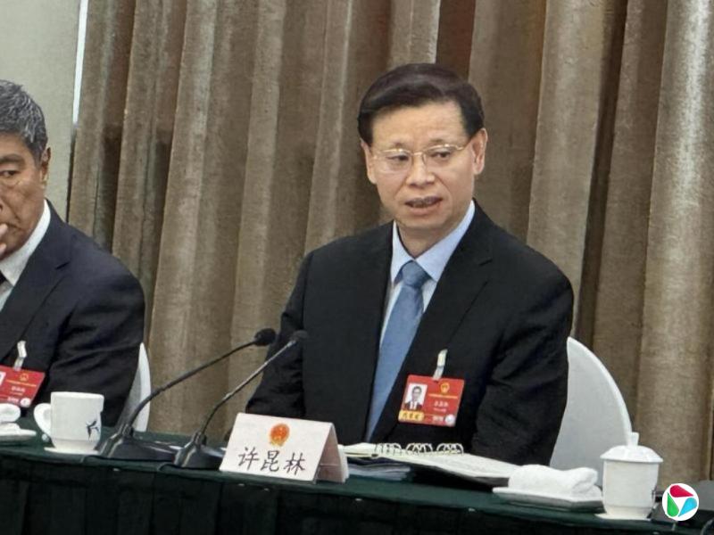 辽宁一把手:有些干部热衷当官 没想着为百姓服务
