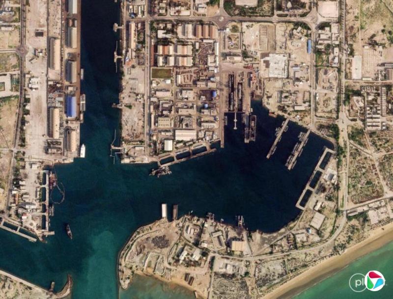 再有货轮标“中国船东”通过霍尔木兹海峡