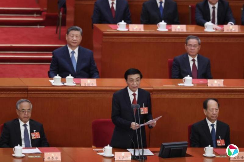 中国官方房地产工作排序后移 房企仍未走出债务周期