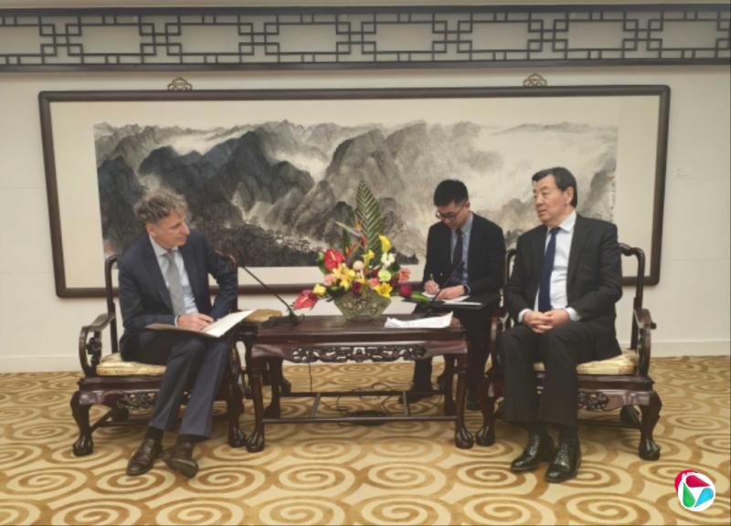 中国中东问题特使与以色列驻华大使会面