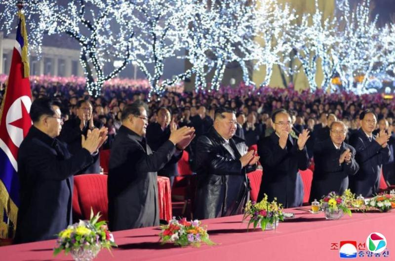 金正恩回电普京:将与俄罗斯永远并肩同行