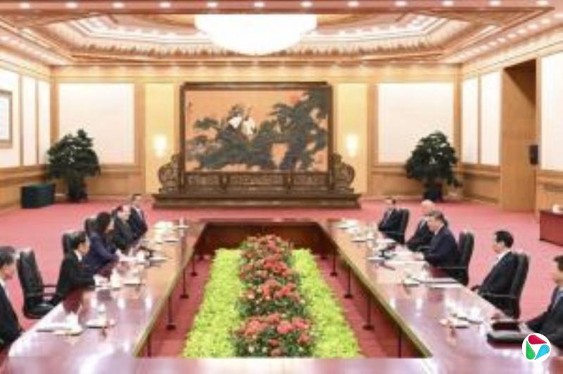 “习郑会” 谈中华与和平:两岸关系要“牢牢掌握在中国人手中”