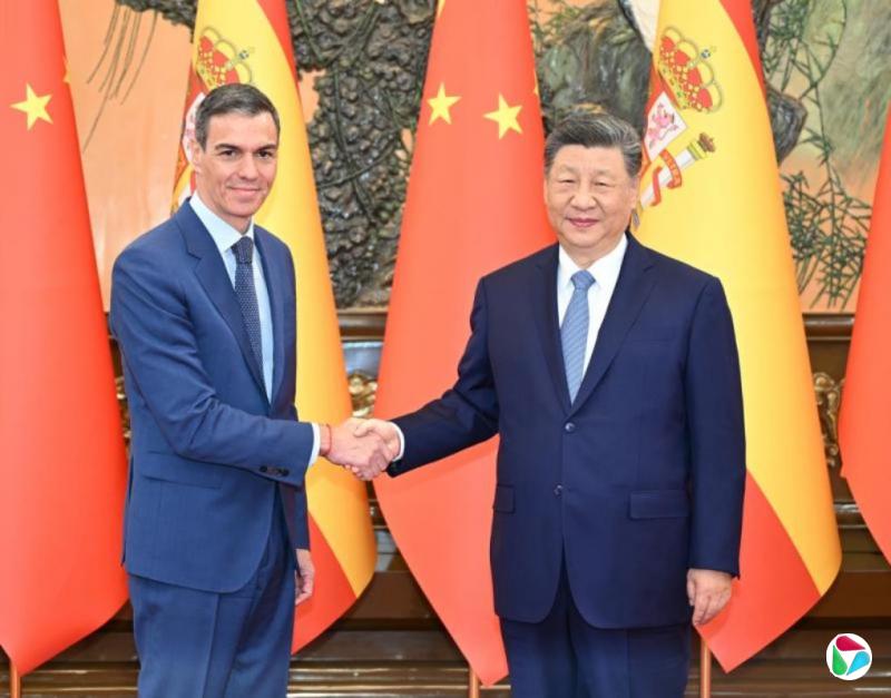 习近平:当今世界乱象丛生 公理和强权较量
