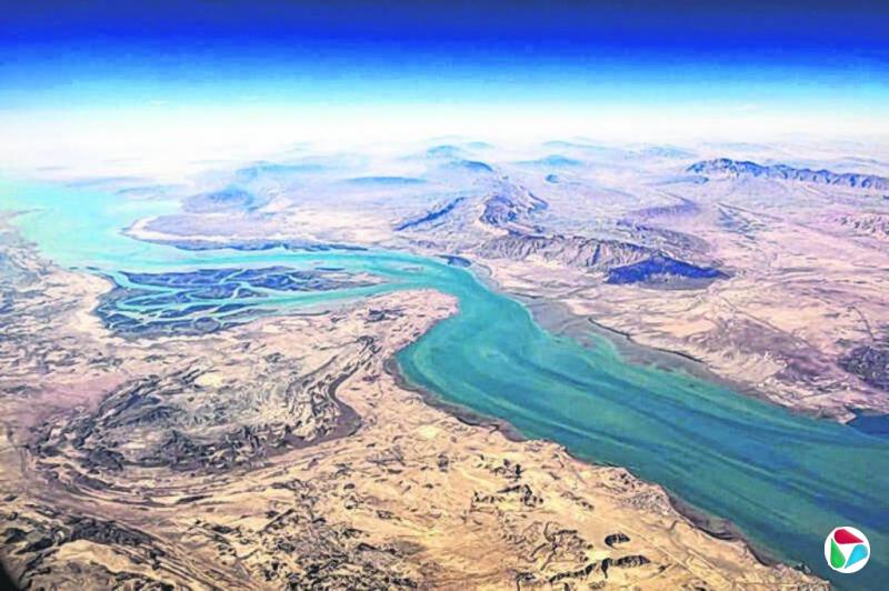 特朗普:伊朗不能以霍尔木兹海峡“要挟”美国