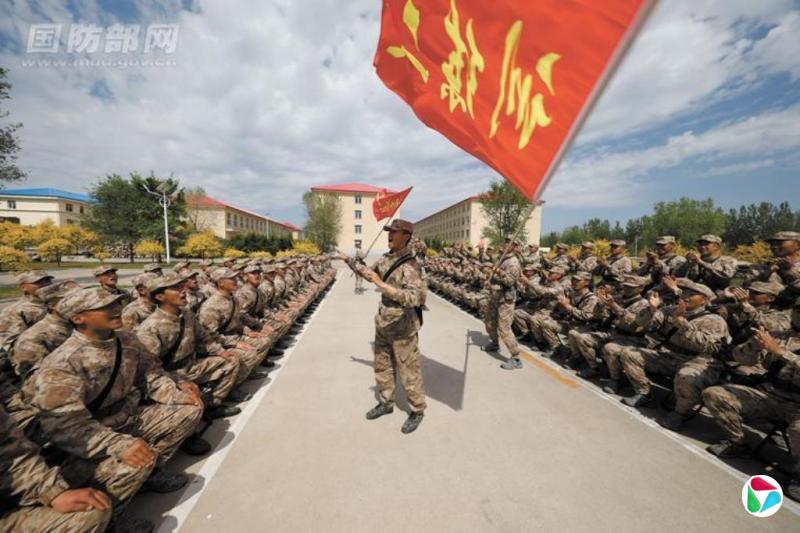 解放军报头版刊文火箭军整治战备秩序:器材箱少了一把扳手