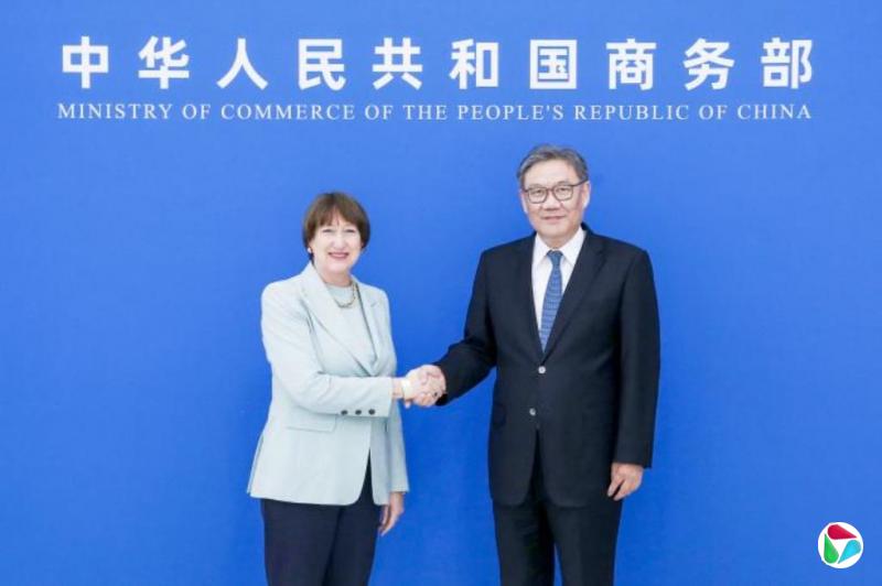 中国商务部长吁欧盟尊重自由竞争 调整不当条款