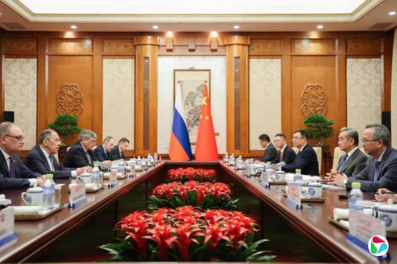 ����˹�ս������й���Ӧ�ؼ�ս������