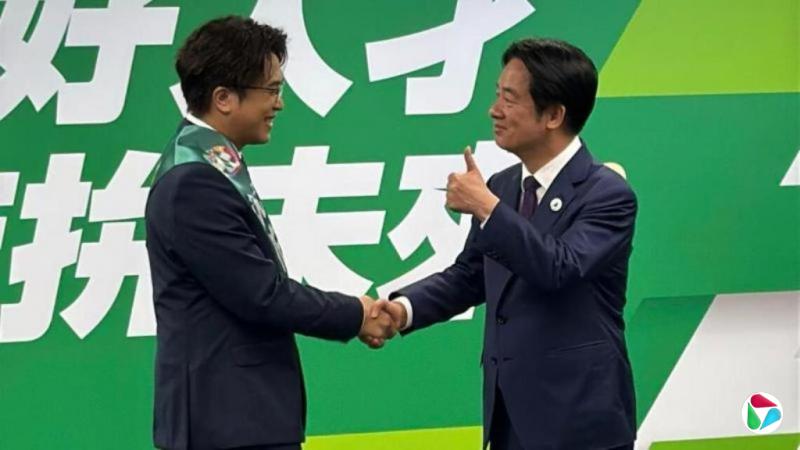 民进党征召沈伯洋参选台北市长 赖清德亲挂选举背带