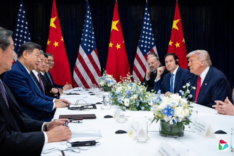 2025年,特朗普总统在韩国釜山与中国领导人习近平会晤。
