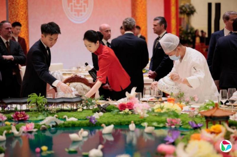 习近平为特朗普举行欢迎宴会