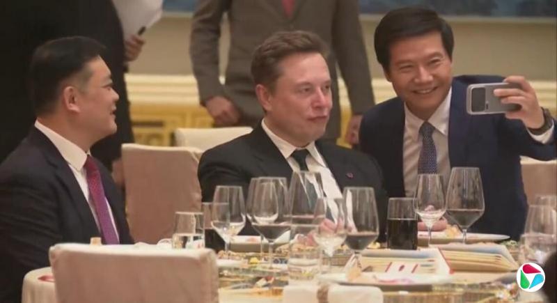 谈亲历特朗普访华欢迎宴会 中国学者:场面多年难得一见